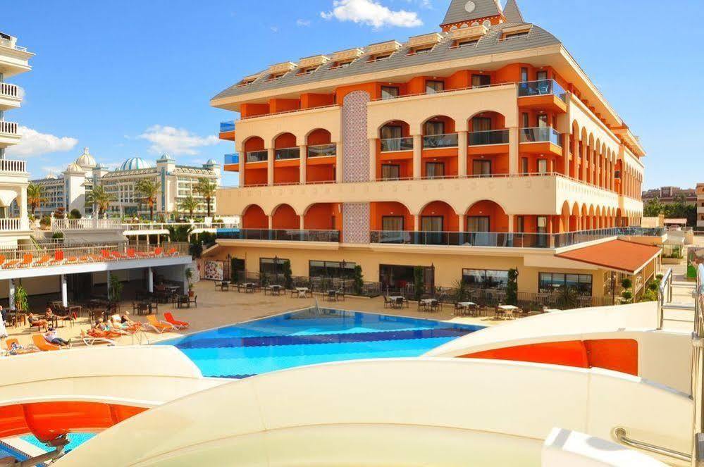 Orange Palace Side Buitenkant foto